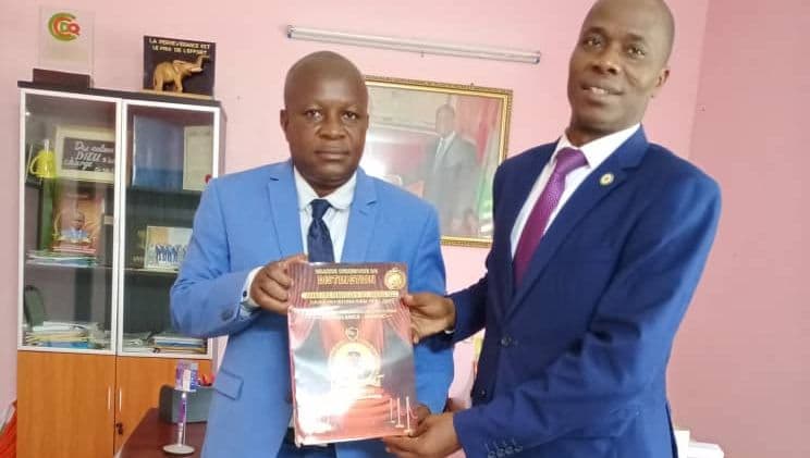 Côte d'Ivoire : Lauréat du Grand Prix International Padel 2022 du Mérite et de l'Excellence, le maire Koumoin dédie cette distinction au peuple Gblo