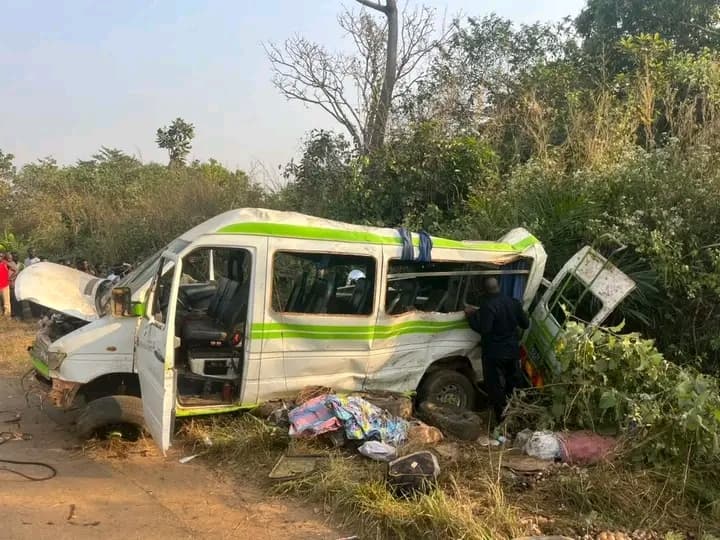 Côte d'Ivoire : Brobo, la sortie de route d'un Massa fait 18 victimes dont un mort