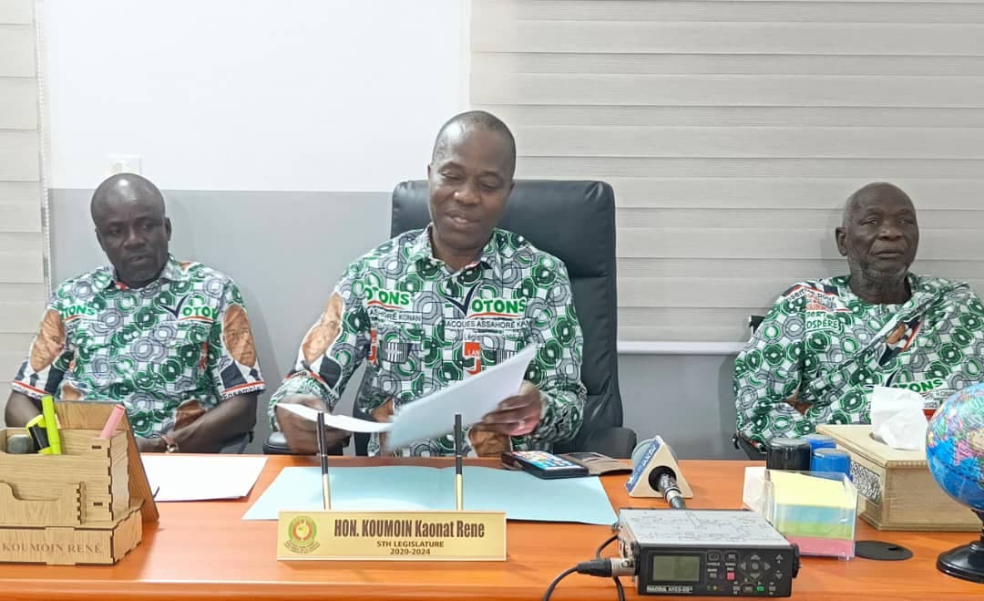 Côte d'Ivoire : Saignée au PDCI à Diabo-Languibonou, Koumoin René conduit sa délégation, les UFPDCI, la JPDCI, les secrétaires de section et les militants de base au RHDP