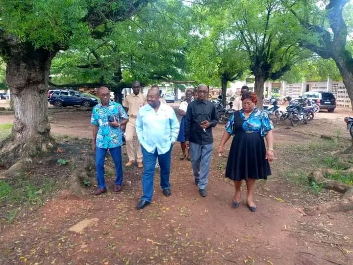 Côte d'Ivoire : Daoukro, Akoto Olivier s'assure du bon déroulement des épreuves du baccalauréat et encourage les candidats