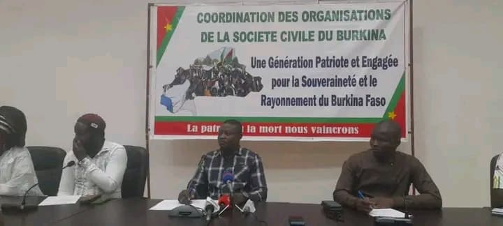 Burkina Faso : La Coordination des Organisations de la Société Civile lance un appel pour offrir un avion de chasse comme cadeau de Noël à l'armée