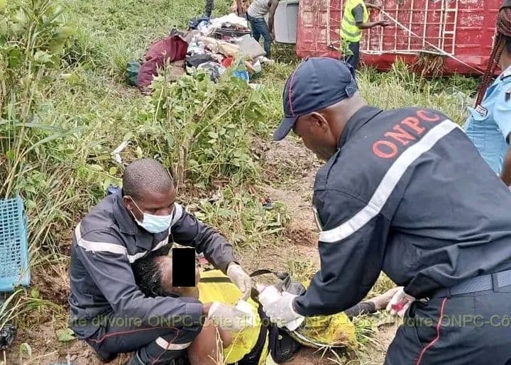 Côte d'Ivoire : Adzopé, 3 cas extrêmement graves dénombrés parmi 23 victimes d'une sortie de route d'un mini car