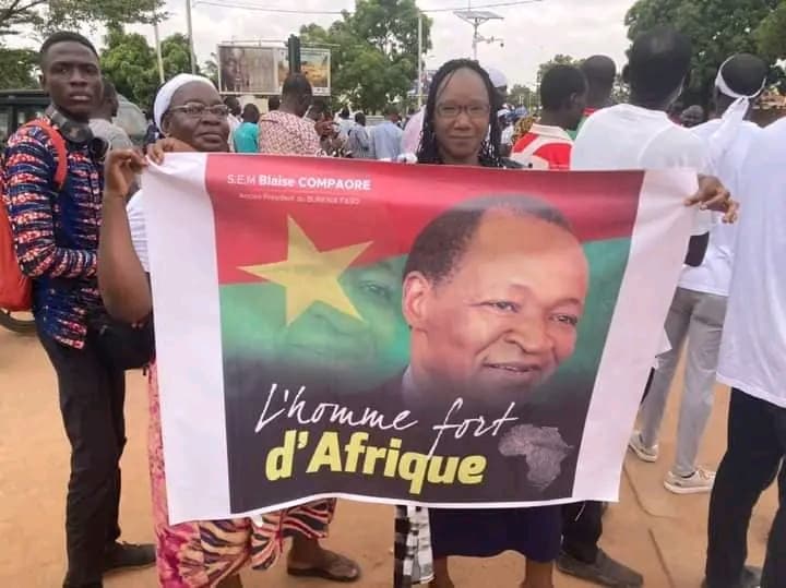 Burkina Faso : Ouagadougou, Blaise Compaoré attendu par ses partisans (images ICI1FO)