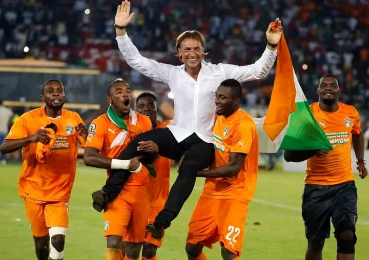 Côte d'Ivoire : Hervé Renard OK pour entraîner les Éléphants pour la CAN 2023, désillusion pour Emerse Fae