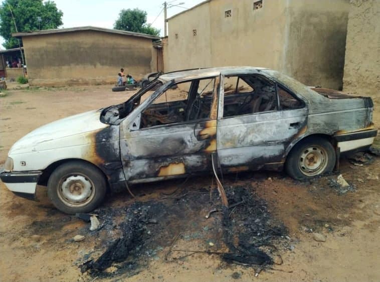 Côte d'Ivoire : L'unique taxi communal de Sinematiali incendié