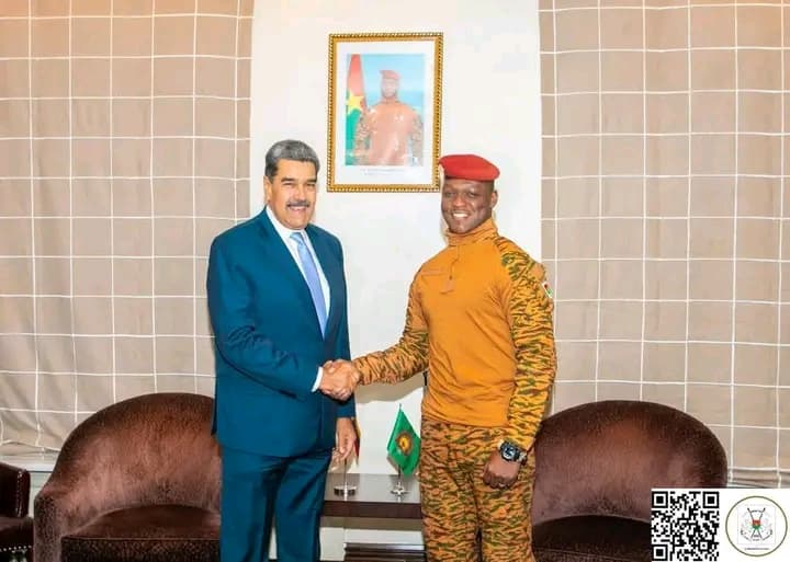 Russie : À Moscou, le Président Ibrahim Traoré accorde sa première audience au Président vénézuélien