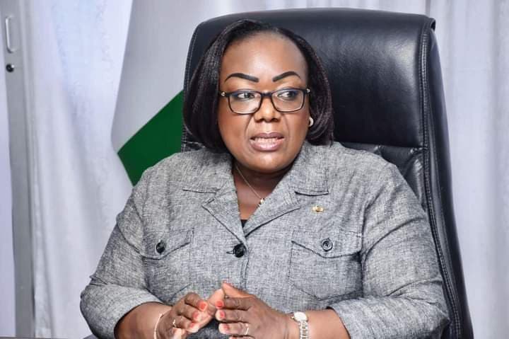 Côte d'Ivoire : Sale temps pour les usurpateurs, Anne Ouloto veut poursuivre en justice les candidats ayant de faux diplômes