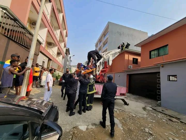 Côte d'Ivoire : Cocody, un jeune chute d'un immeuble R+5 en face de l'ambassade de la Chine