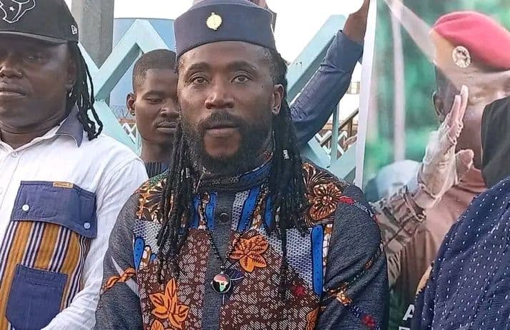 Burkina Faso : Un artiste guinéen sollicite la nationalité burkinabè