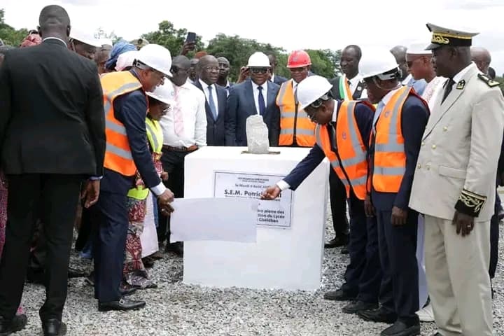 Côte d'Ivoire : Gbéléban, Patrick Achi pose la première pierre de l'hôpital général