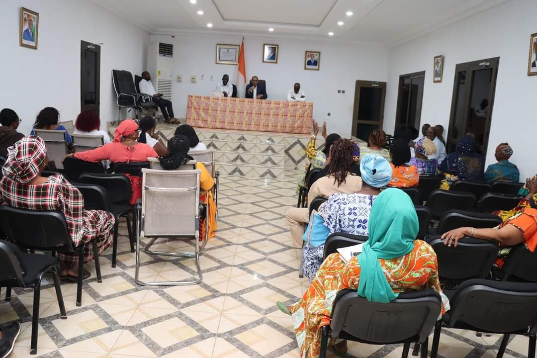 Côte d'Ivoire : Dimbokro, le Ministre Adama Coulibaly sonne la mobilisation des femmes RHDP en prélude à la tournée de mobilisation de la présidente de l'UF-RHDP