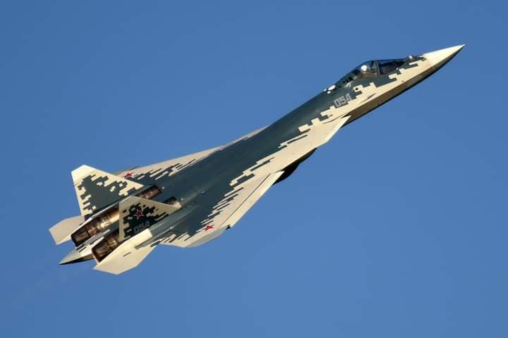 Ukraine : Un Su-57 russe aurait détruit un bombardier ukrainien Su-24, prétendument équipé de missiles britanniques Storm Shadow