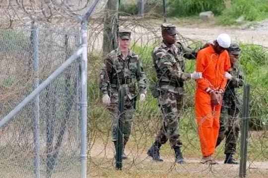 USA : Le Président Donald Trump envoie des migrants sans papiers à Guantanamo