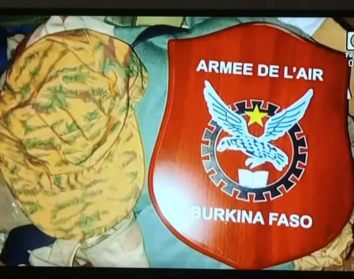 Niger : Des tenues militaires burkinabè retrouvées dans l'enceinte de l'ambassade de France à Niamey