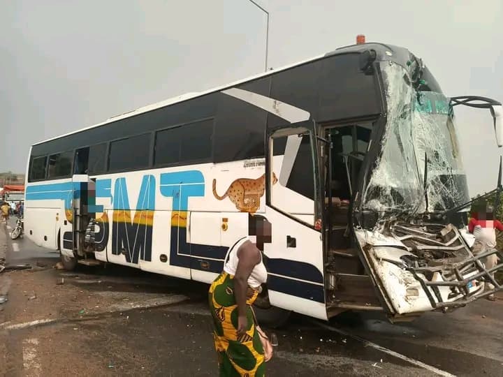 Côte d'Ivoire : Niakara, 31 victimes enregistrées après une collision entre un car et un véhicule de transport de bétail