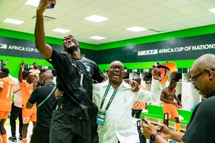 Côte d'Ivoire : Idriss Diallo hué au Félicia par les supporters qui scandent "On veut Drogba"
