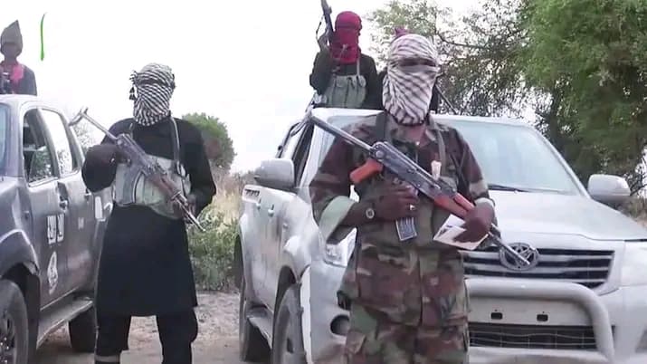 Nigéria : Le convoi du président Muhammadu Buhari attaqué par des terroristes