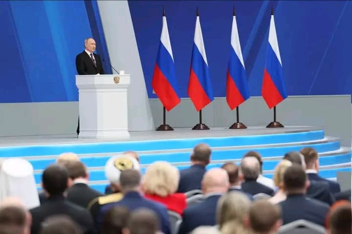 Russie : Poutine met en garde les Occidentaux contre une « menace réelle » de guerre nucléaire