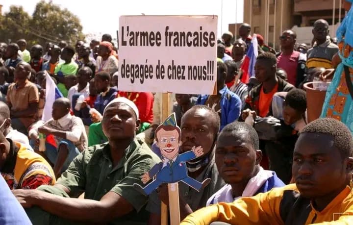 Burkina Faso : Départ des soldats français, vers la fin des relations diplomatiques entre Ouaga et Paris ?