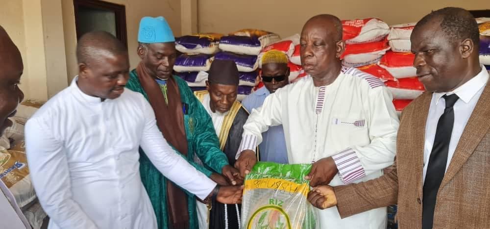 Côte d'Ivoire : Marahoué, carême et jeûne, le conseil régional fait don de 20 tonnes de vivres aux musulmans et chrétiens