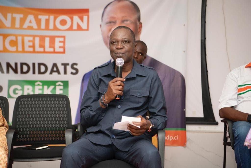Côte d'Ivoire : À deux mois des élections municipales, le message des motos taxis et les femmes commerçantes de Djabalogo à Amadou Koné