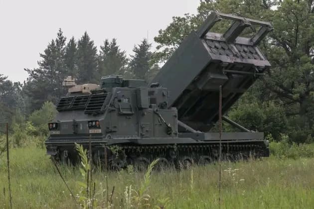 Guerre en Ukraine : Le Royaume-Uni annonce la fourniture de MLRS M270 MLRS supplémentaires à Kiev