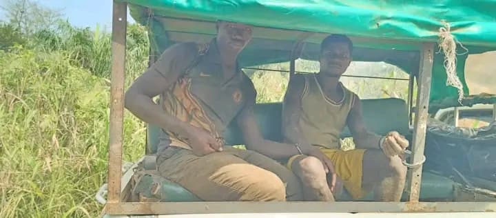 Côte d'Ivoire : Deux orpailleurs clandestins appréhendés, leurs matériels saisis à boka kokore