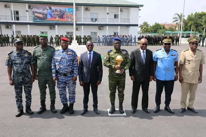 Côte d'Ivoire : Le trophée de la CAN 2023 présenté aux Forces de Défense et de Sécurité