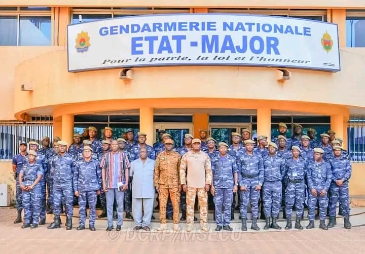 Burkina Faso : Le Ministre Mahamadou SANA prend langue avec les Commandements de la Police et de la Gendarmerie nationales