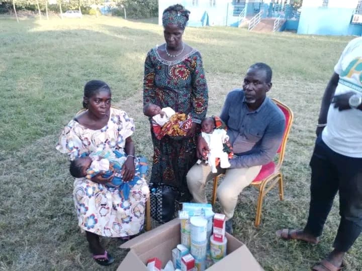 Côte d'Ivoire : Prikro, un directeur donne le sourire à une mère et ses triplés dans la détresse