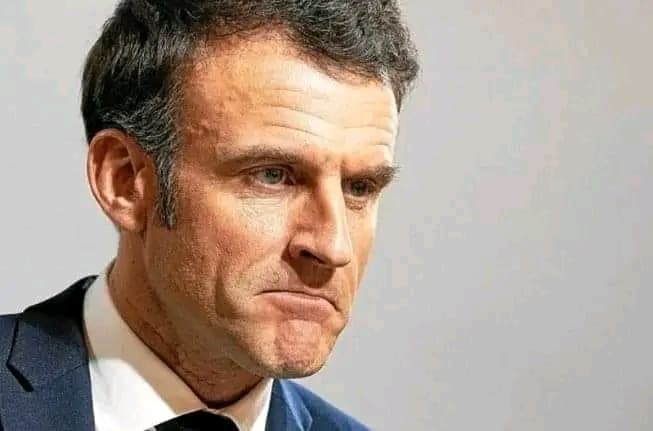 France : Macron affirme qu’il ne démissionnera pas malgré la crise politique