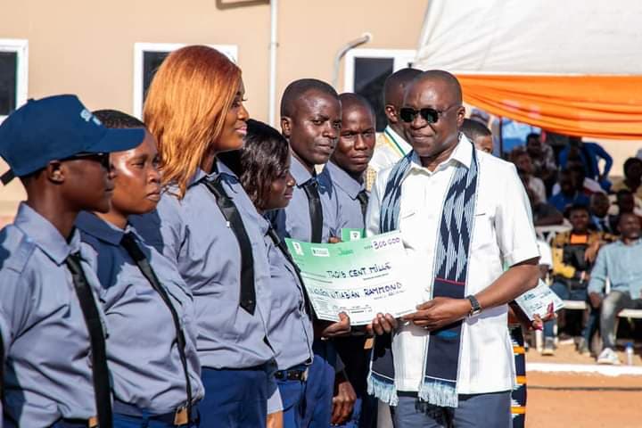Côte d'Ivoire : Le maire Amadou Koné se félicite des opportunités d'emplois pour 2000 jeunes de Bouaké