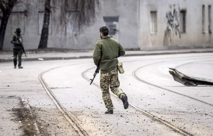 Guerre en Ukraine : L’armée dit avoir été « chassée » par les forces russes au centre de Sievierodonetsk