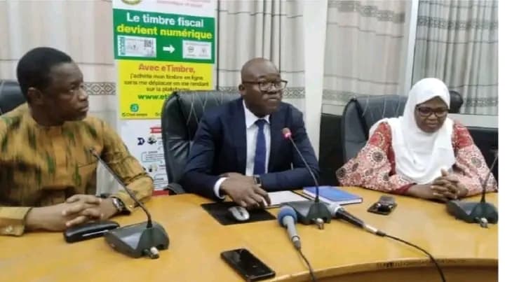 Burkina Faso : eTimbre, la plateforme numérique du timbre fiscal officiellement lancé