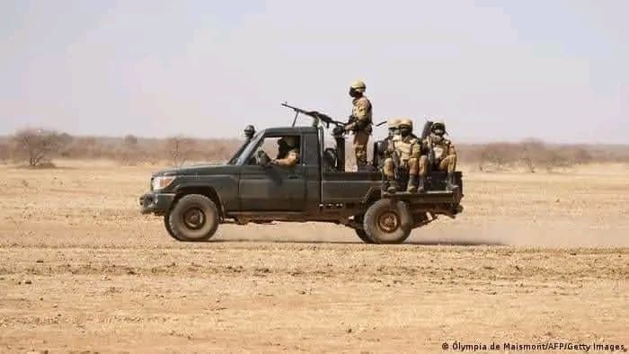 Burkina Faso : Koumbri, 17 FDS et 36 VDP tués par des terroristes