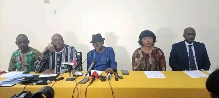 Burkina Faso : Le Front patriotique porte plainte contre le membre de l'ALT Auguste Koumsongo
