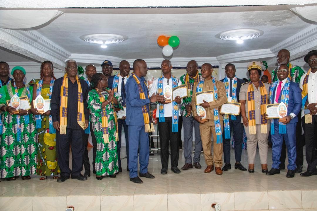 Côte d'Ivoire : Célébration du mérite et de l’excellence en milieu scolaire, Amadou Koné salué pour ses nombreuses actions en faveur de l’éducation dans le Gbêkê