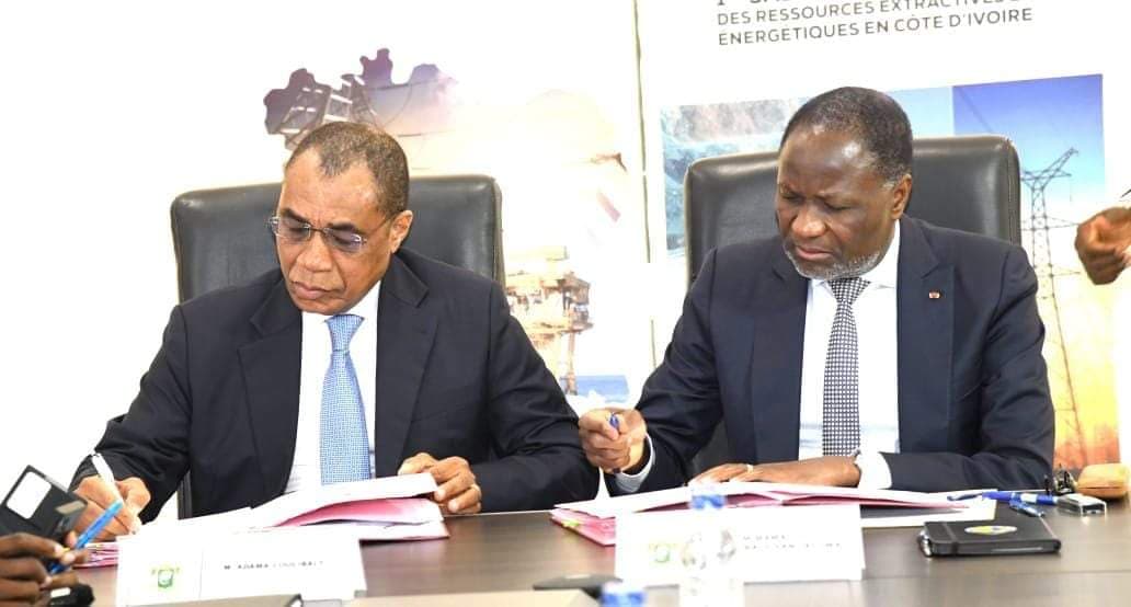 Côte d'Ivoire : Les Ministres Adama Coulibaly et Mamadou Sangafowa signent une convention pour la construction d'une centrale solaire photovoltaïque à Kong