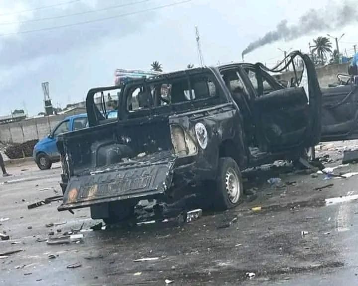 Côte d'Ivoire : Soulèvement à l'abattoir de Port-Bouët, un cargo de la police incendié et un bus caillassé
