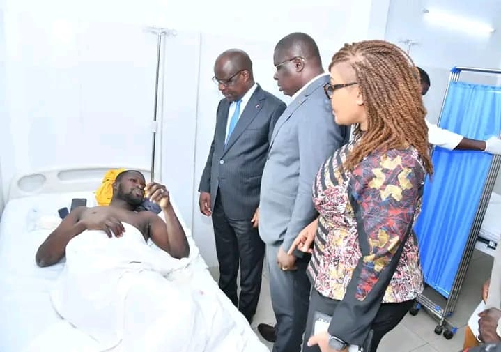 Côte d'Ivoire : Effondrement d'un immeuble à Cocody, Pierre Dimba aux côtés des victimes
