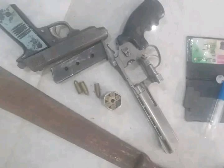 Côte d'Ivoire : Deux individus en possession d'armes et de drogue mis aux arrêts