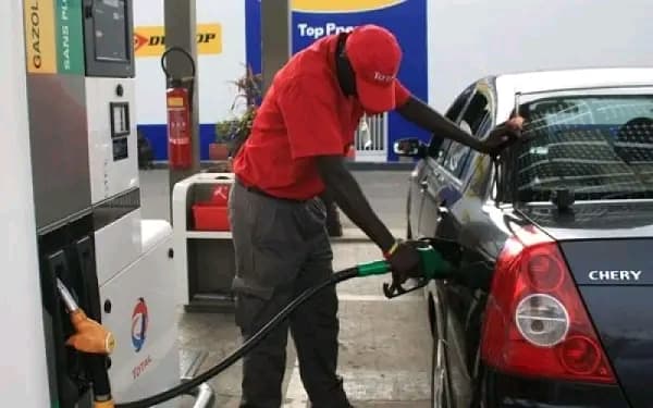 Côte d’Ivoire : Le prix de l’essence reste inchangé à 775 fcfa et le gasoil à 655 fcfa