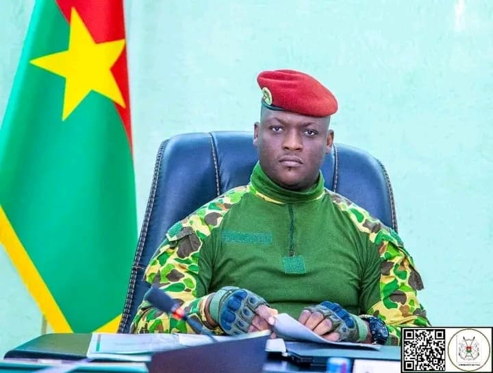 Burkina Faso : Traoré face à la désertion de deux mécaniciens, « Ils travailleront de gré ou de force »