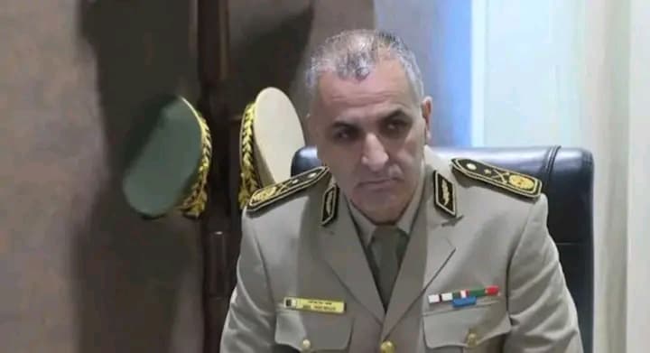 Algérie : Abdelkader Haddad limogé, prend la fuite vers l'Espagne