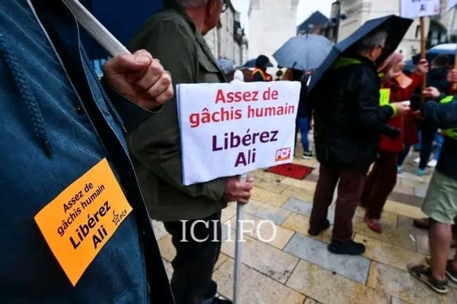 France : Ali, le jeune malien en situation irrégulière dans la Nièvre, mis dans un avion et reconduit dans son pays d'origine