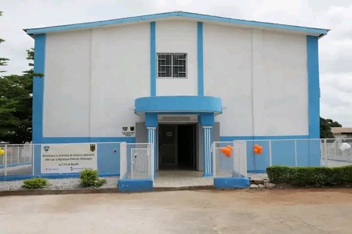 Côte d'Ivoire : Bouaké, un laboratoire de diagnostic moléculaire tout neuf ouvert au CHU