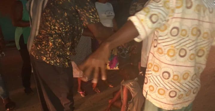Côte d'Ivoire : Agboville, un gamin de 10 ans violement percuté par un motocycliste imprudent