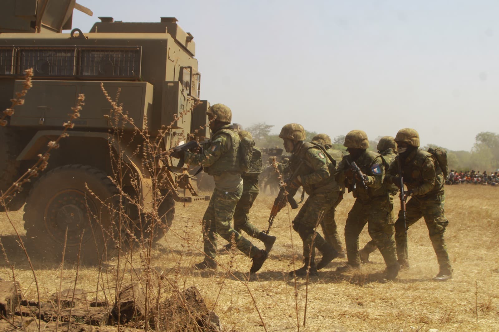 Côte d'Ivoire : Un exercice militaire d'envergure organisé par l'armée à Sorobango pour démontrer sa capacité à assurer la sécurité du territoire national