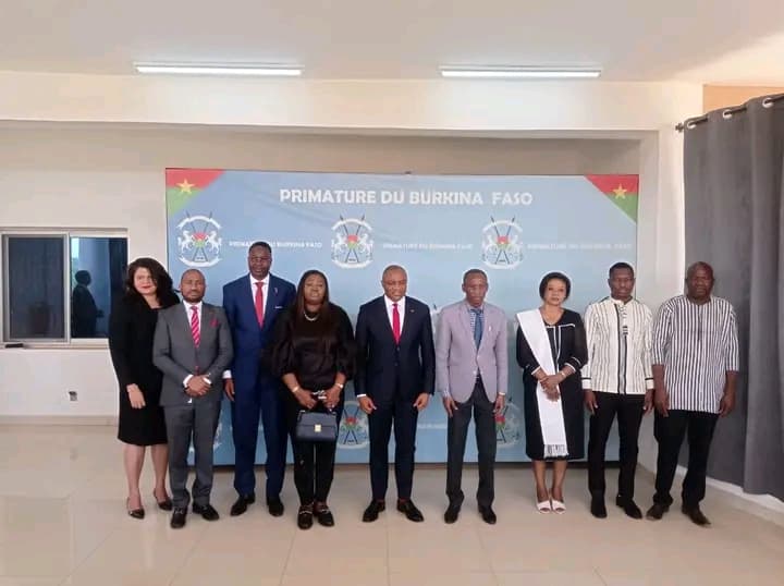 Burkina Faso : Le directeur général du Groupe UBA, Olivier Alawuba, rencontre les autorités du pays