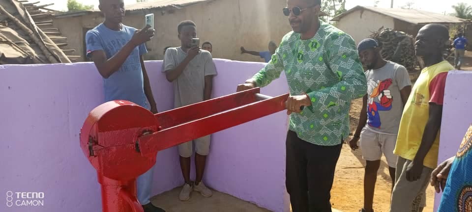 Côte d'Ivoire : Bouaflé, Frédéric N'dia offre une pompe villageoise à Allangba - Konankro